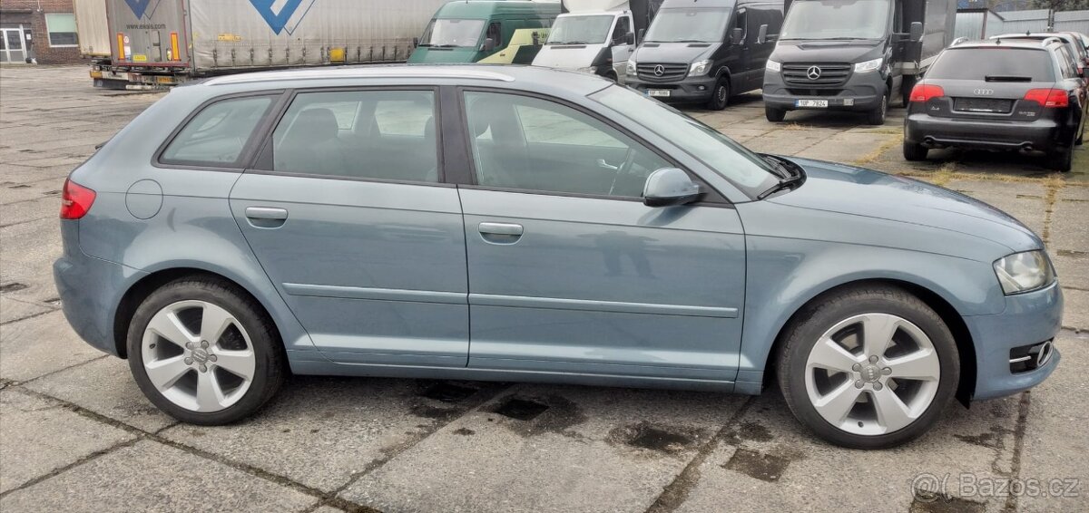 AUDI A3 8P2 Spotback 1,2 TFSI Attraction 2012 1.majitel - 5