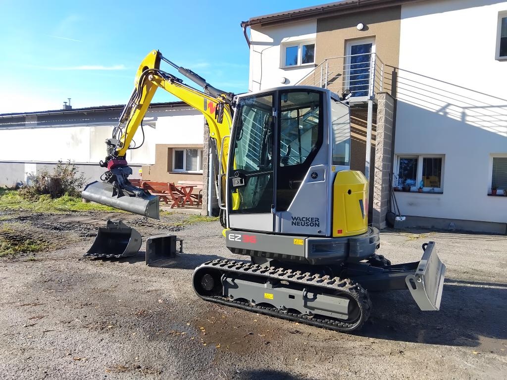 Minibagr Wacker Neuson EZ36 - 5