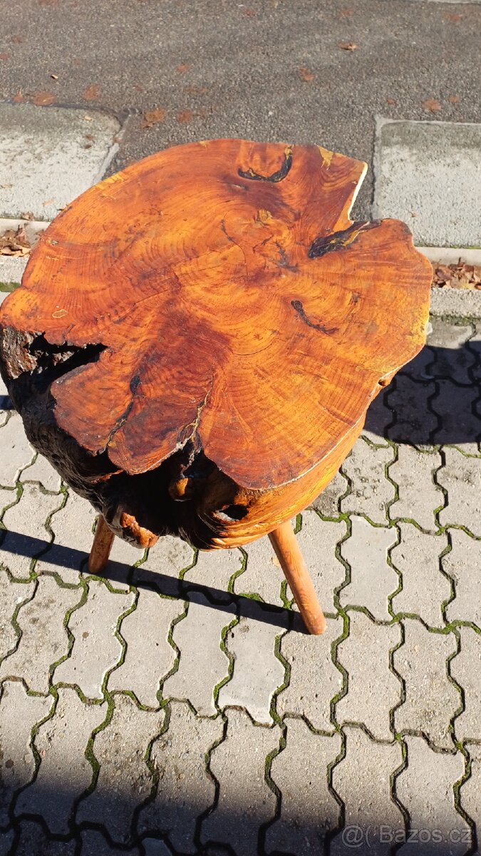 Výjimečný designový stolek - 5