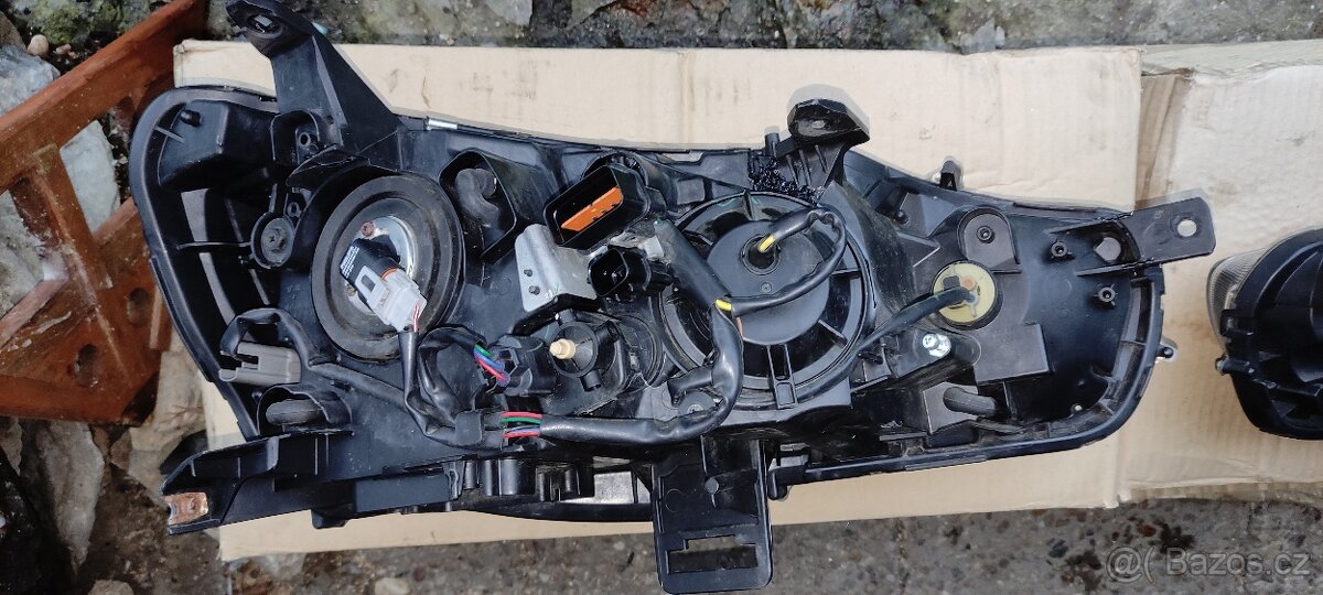 Mitsubishi Lancer přední světla. - 5