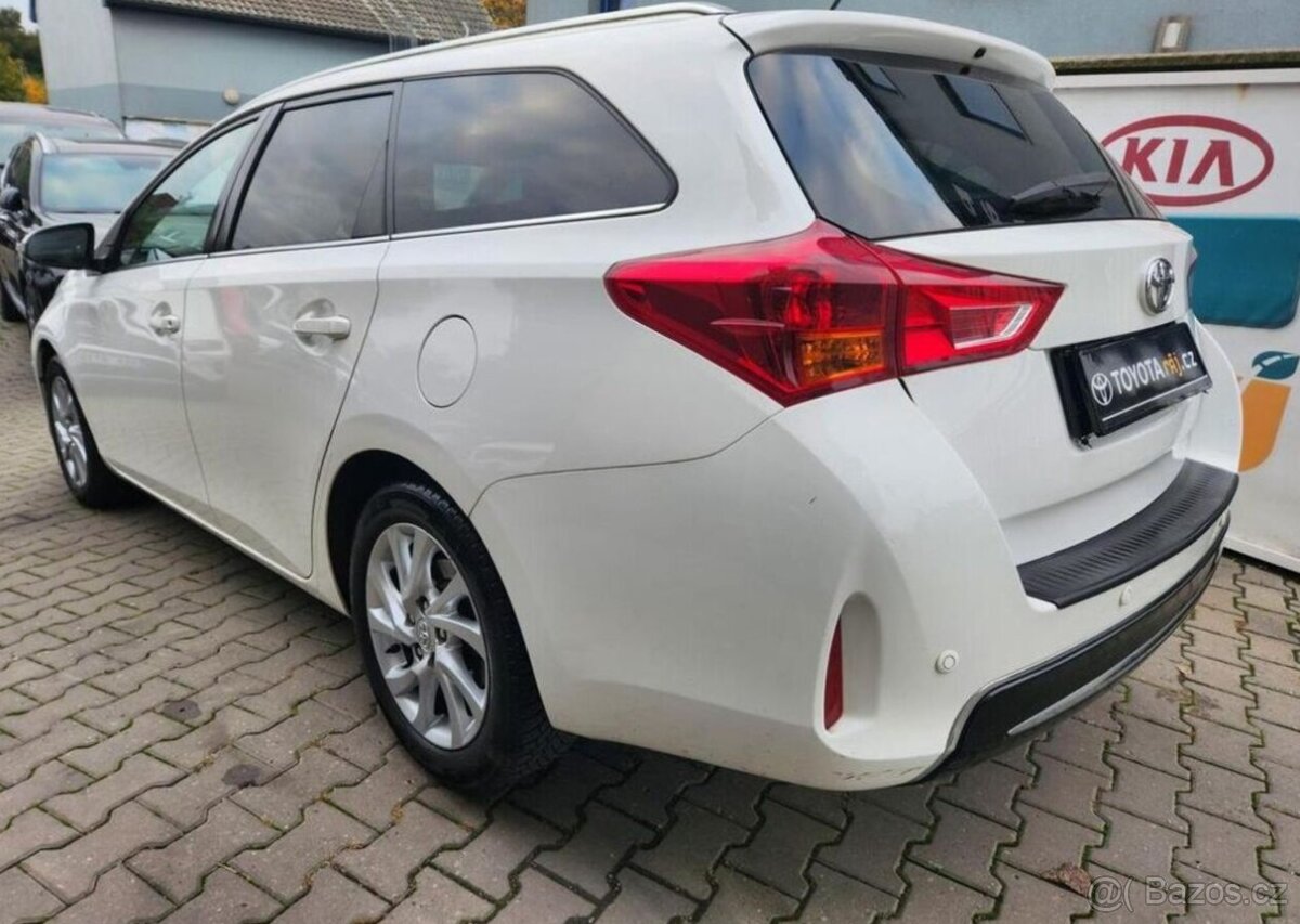 Toyota Auris 1.6-KAMERA-KLIMA-NAVI - 5