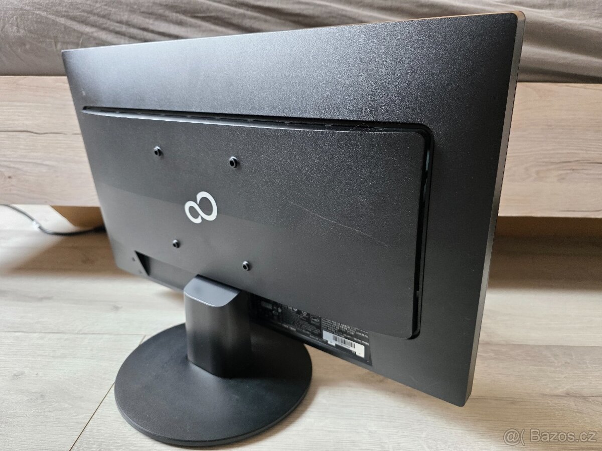 Fujitsu E22-8 TS Pro - 21,5" / 22" FHD IPS, 5ms DP - 5