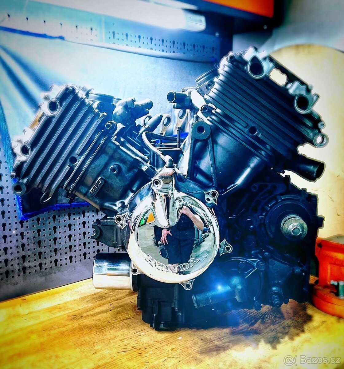 Honda Magna - 5