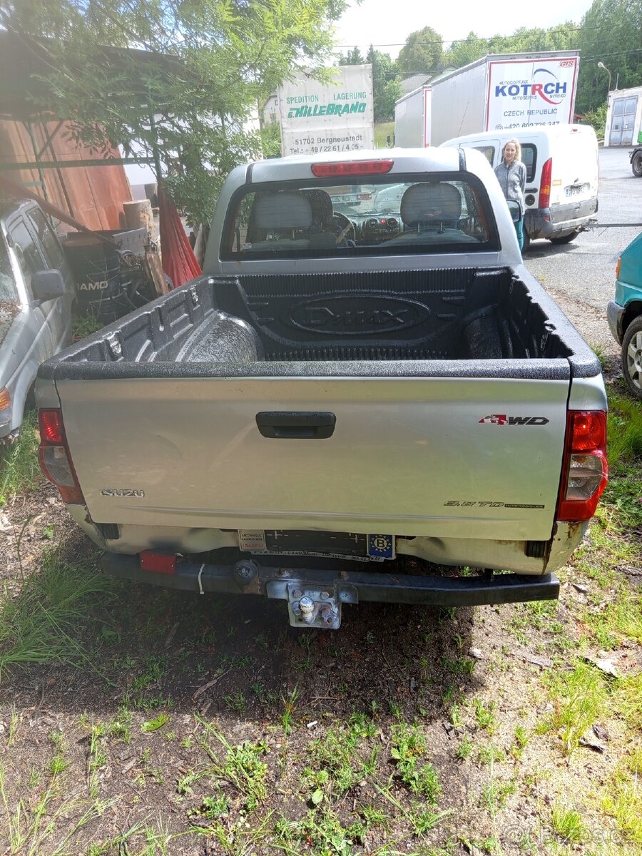 Isuzu D-max
