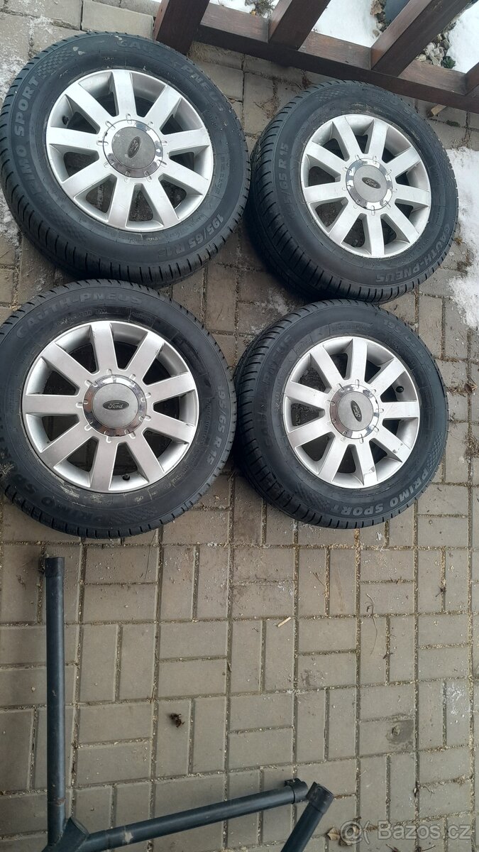 Pneumatiky a distky 195/65/R15 - 5