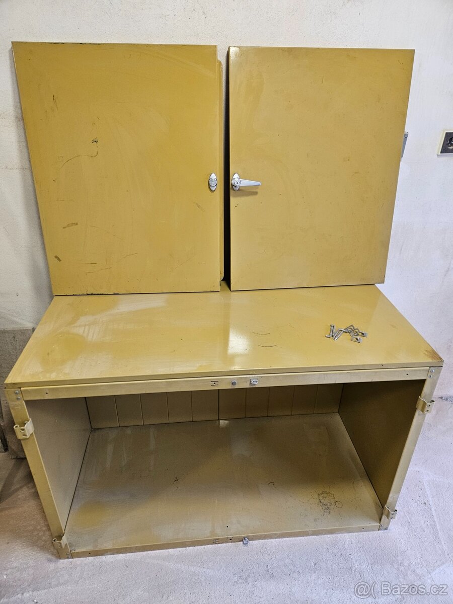 plechová skříně - 5