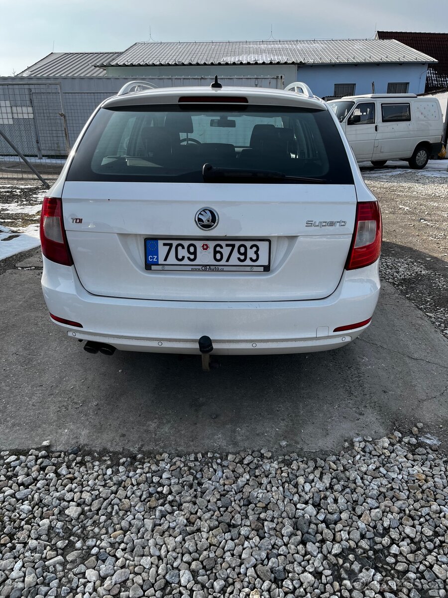 Škoda Superb combi - 5