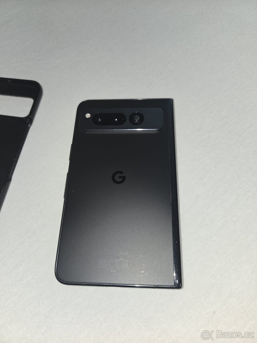 Prodám Google Pixel Fold 12GB 512GB - 5