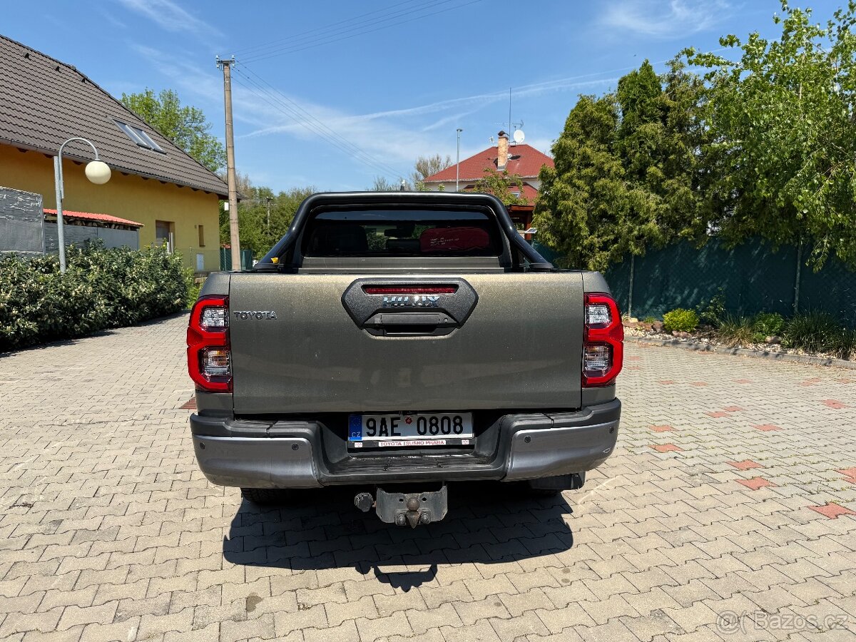 Toyota Hilux 2.8 d-4D 150kW - r.v. 5/2022 - ZÁRUKA