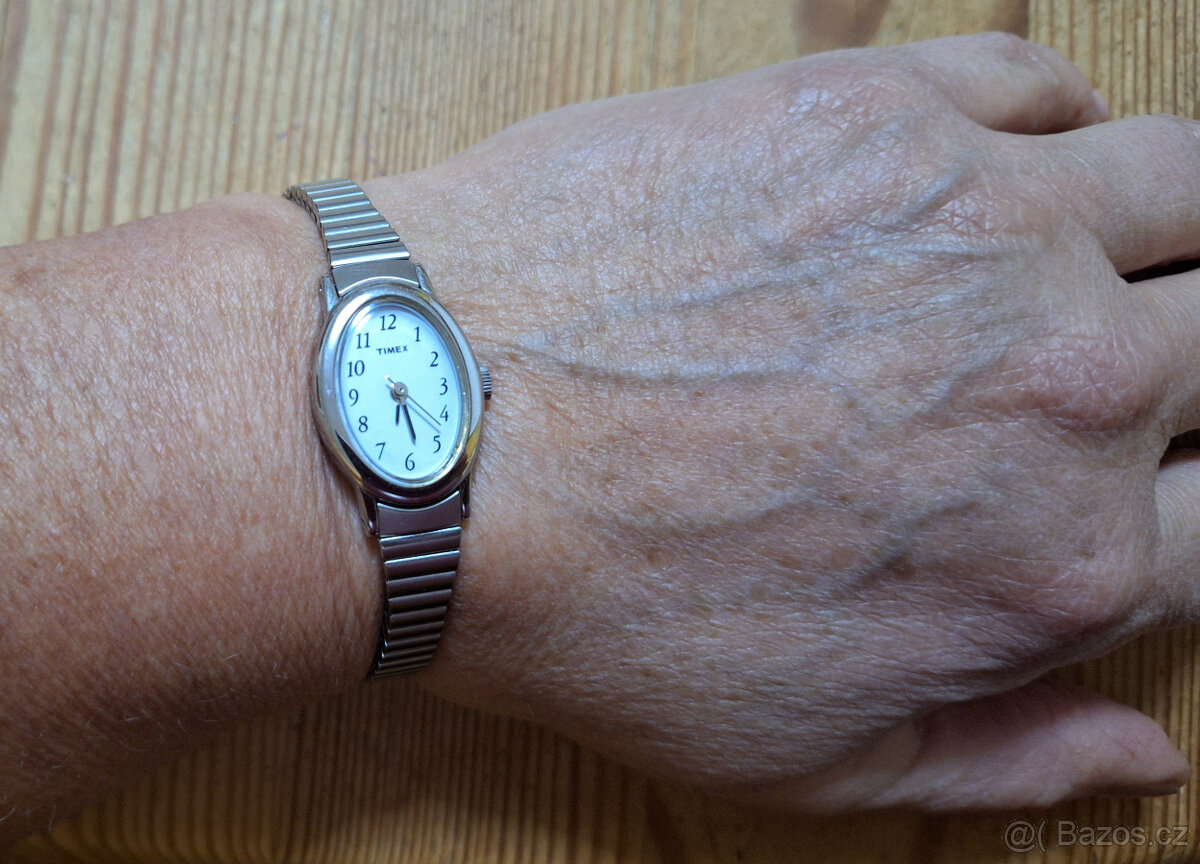dámské nebo dívčí hodinky zn.Timex - 5
