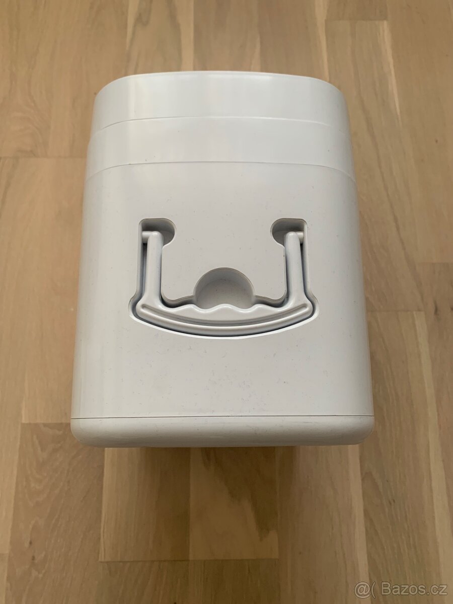 Přenosná kosmetická lednička L ´Oréal s LED zrcadlem - 5