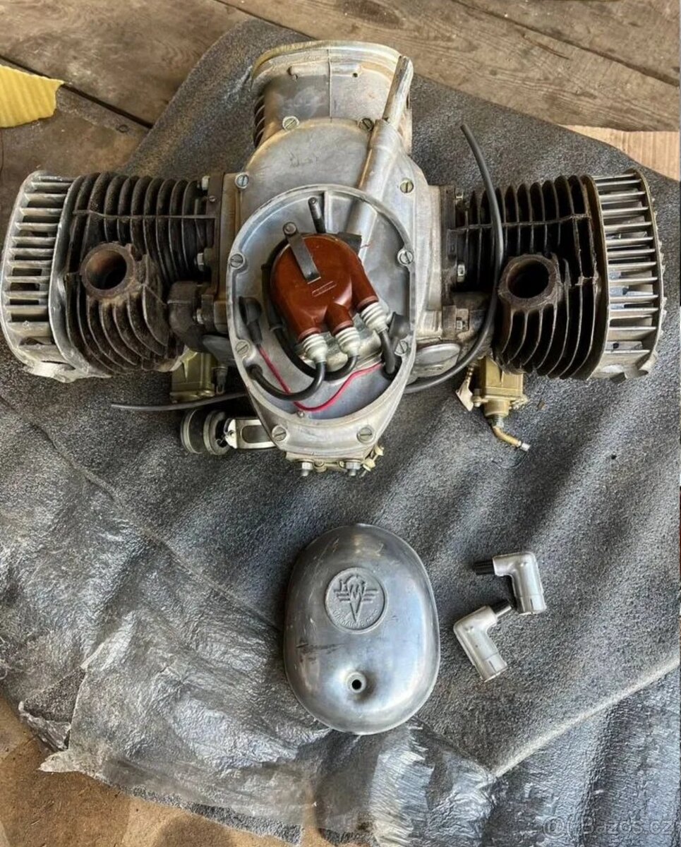 Nové a použité motory převodovky diferenciály Dněpr K750 - 5