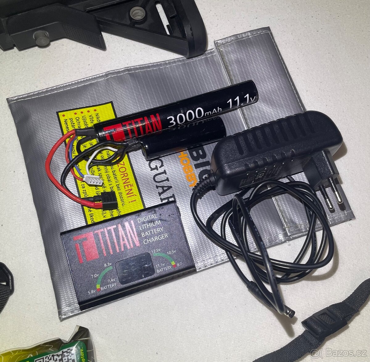 Airsotftová elektrická zbraň + vybavení - 5