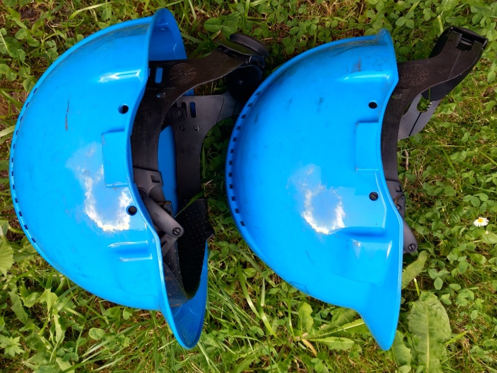 Pracovní přilba - 3M, odvětraná, kolečko, brýle - 5