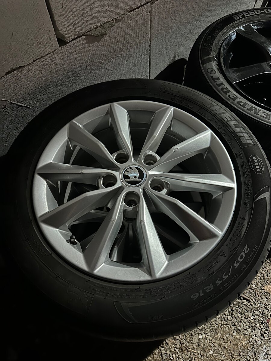 Original škoda r16 5x112 - 5