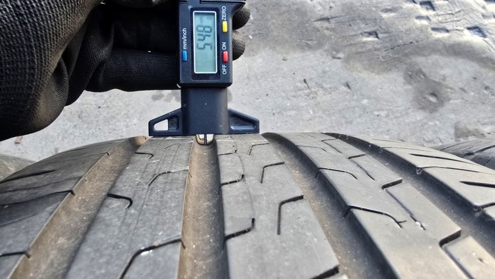 Letní pneu 235/50/19 Continental - 5