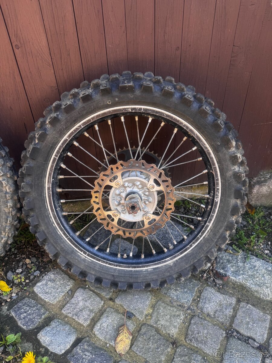 Kola Kawasaki KXF - 5