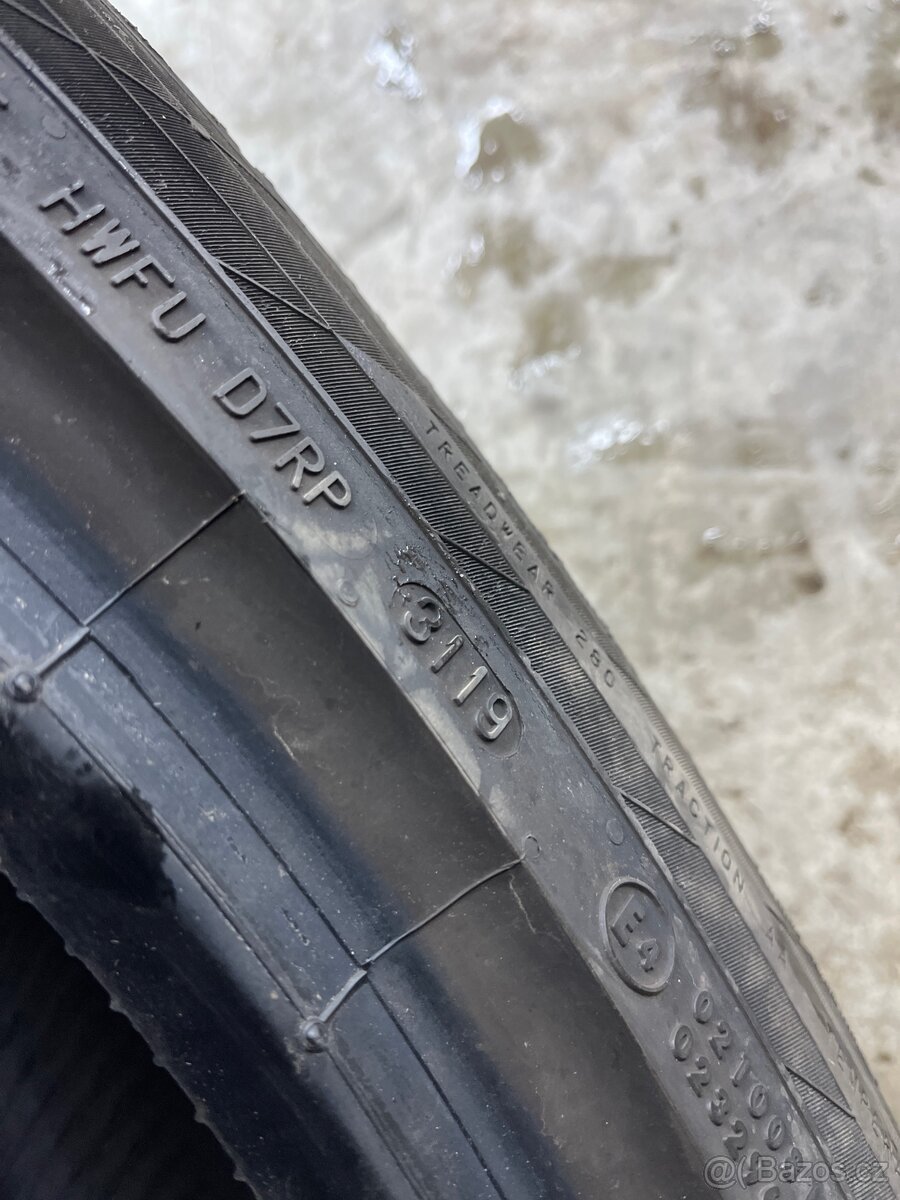 Letní pneu 235/45/18 - 5