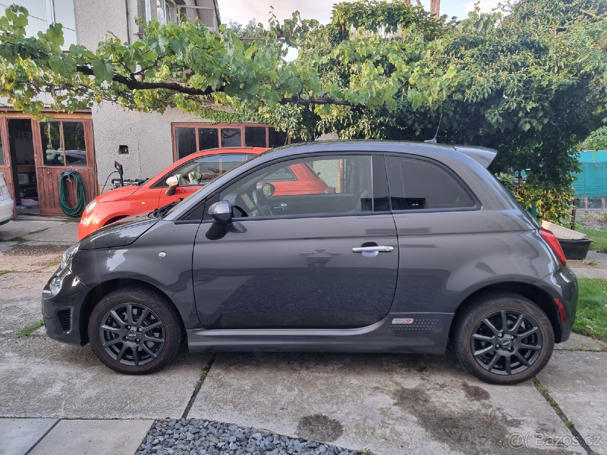 Fiat 500e Abarth Gucci sedačky 0,5Kč/1km - 5