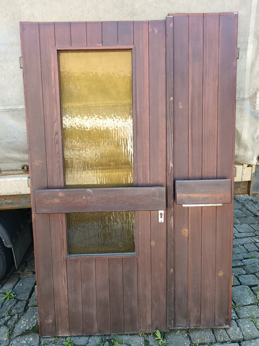 prodám dřevěná dvoukřídlá vrata a dveře - 5