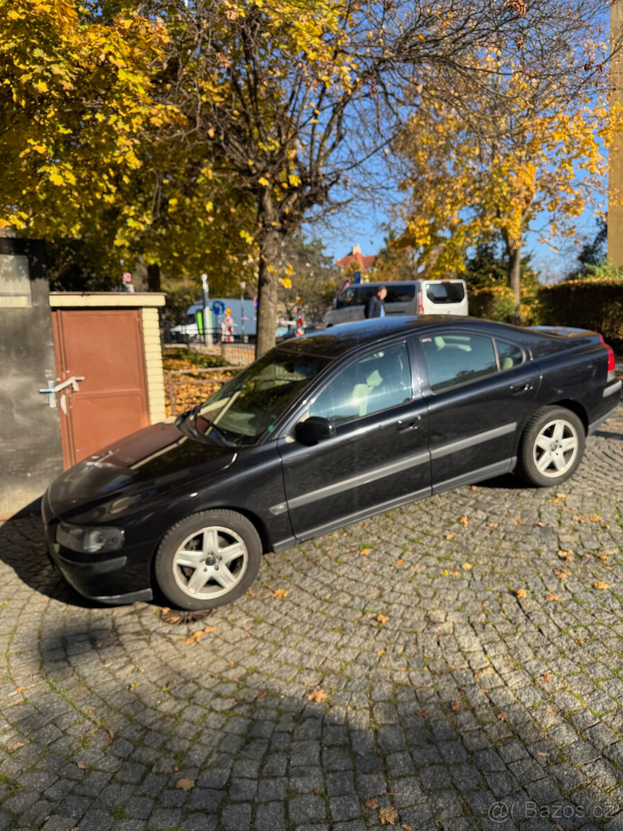 Prodám Volvo S60 D5 - 5
