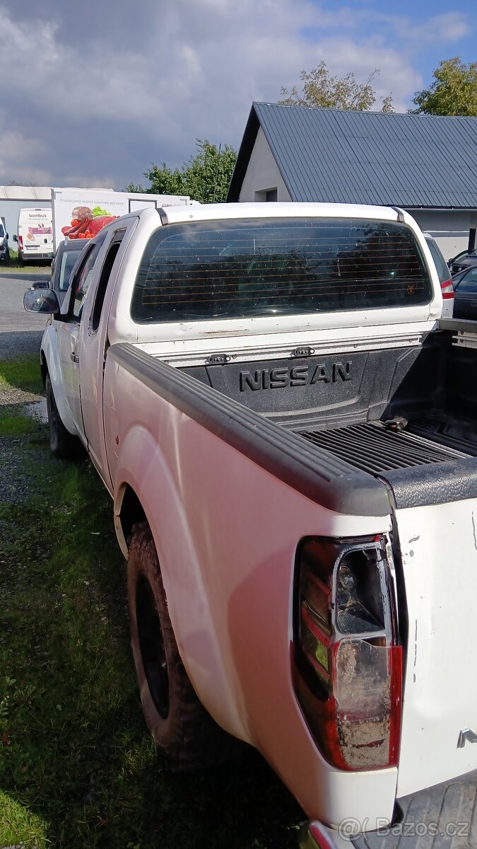 Nissan Navara king cab d 40 - 5