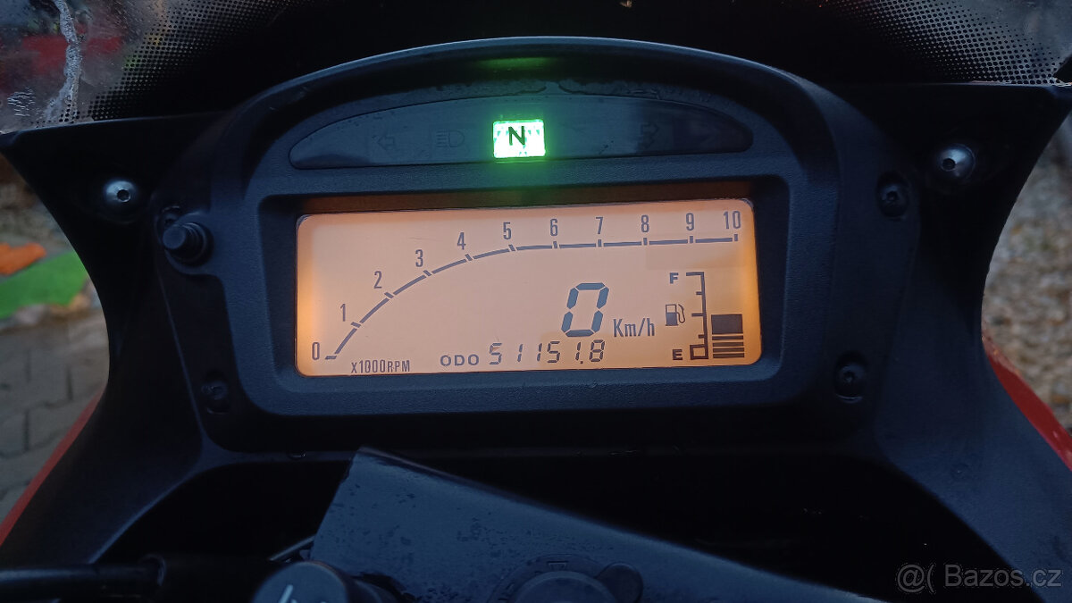 Suzuki XF650 Freewind - 5