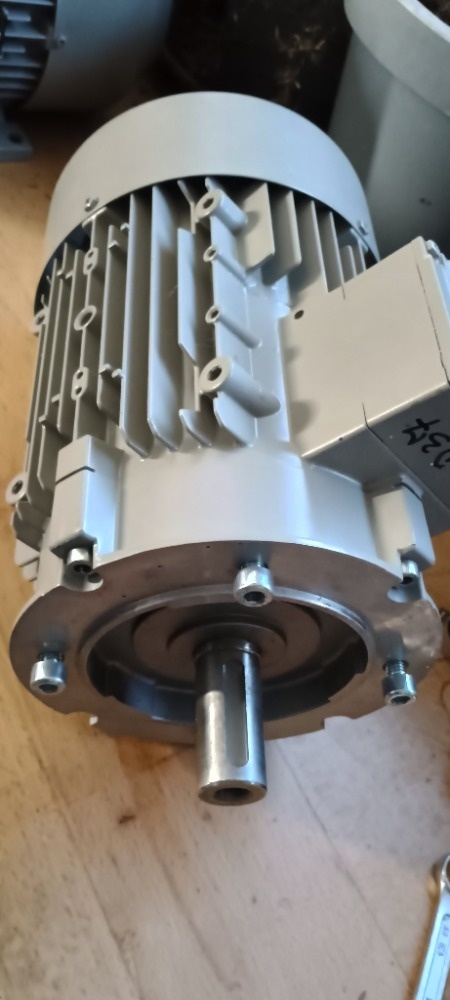 Prodám 3f motory super stav - 5