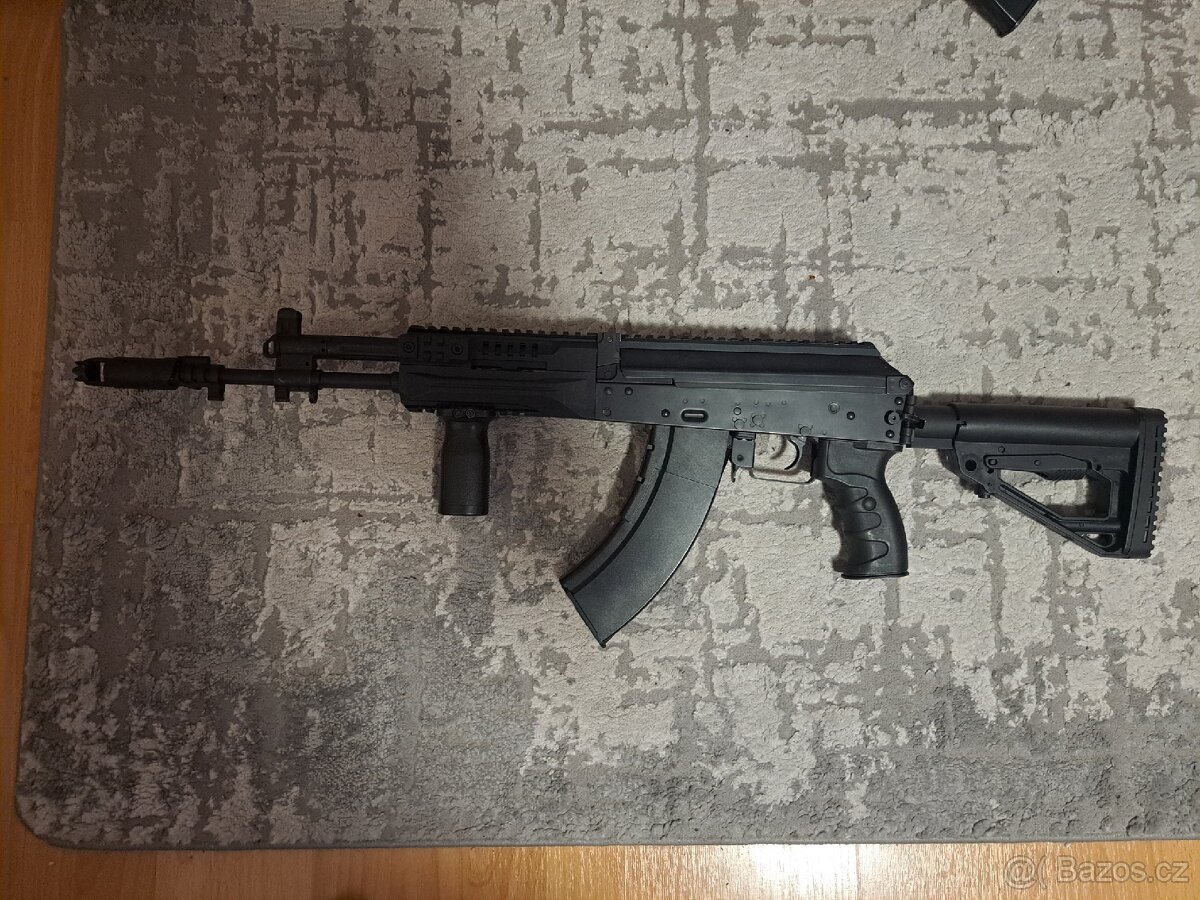 LCT AK12 - 5