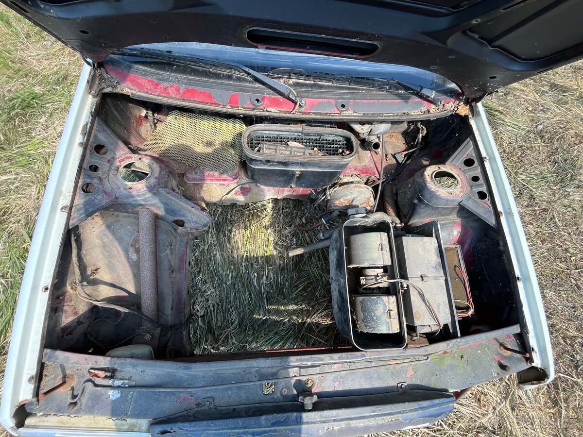 Škoda favorit kastle s rámem - 5