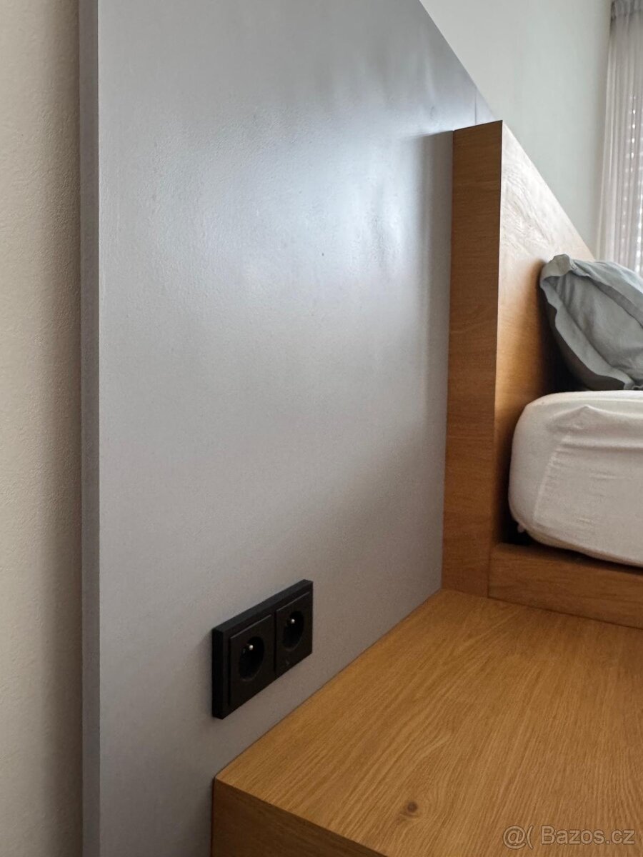 Postel z dubového masivu - 5