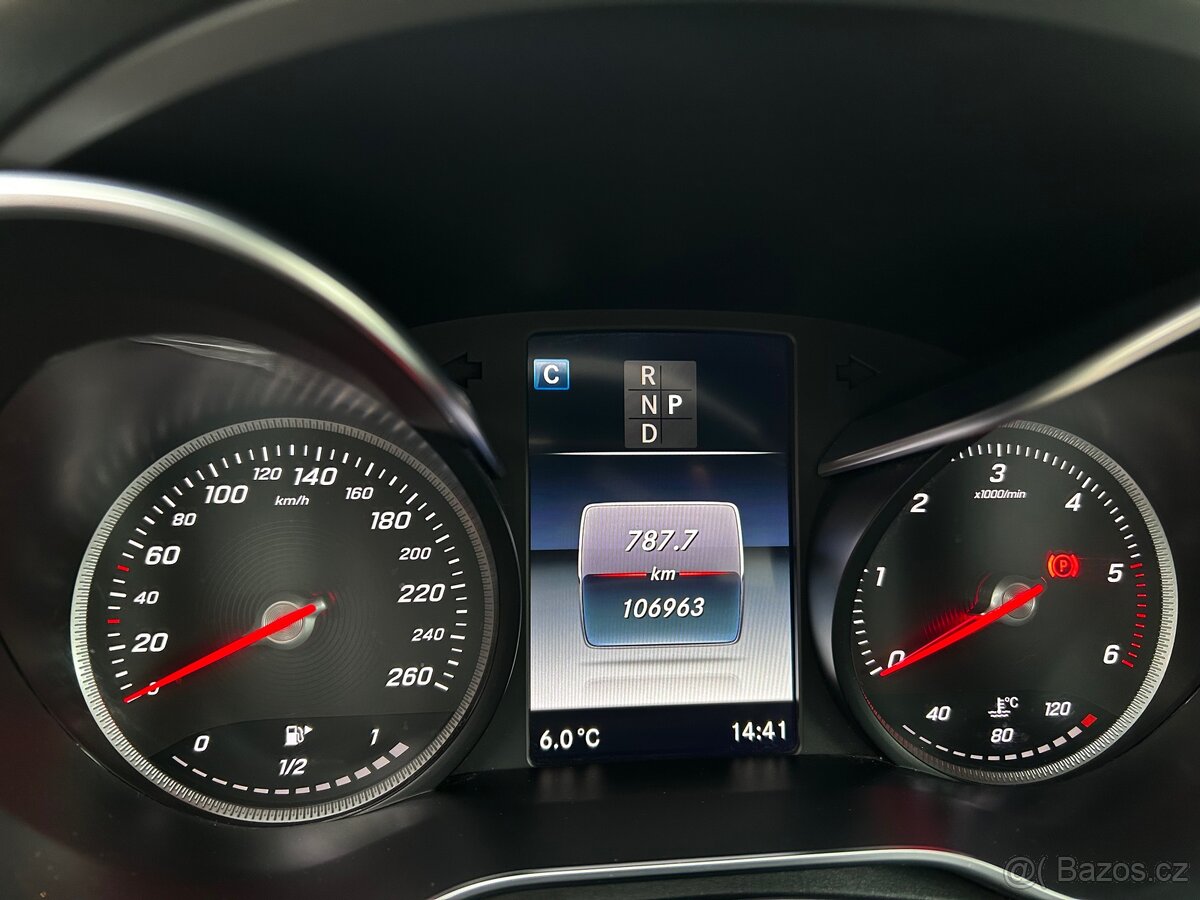 Mercedes-Benz Třídy C, Mercedes-Benz,220d, AMG line - 5