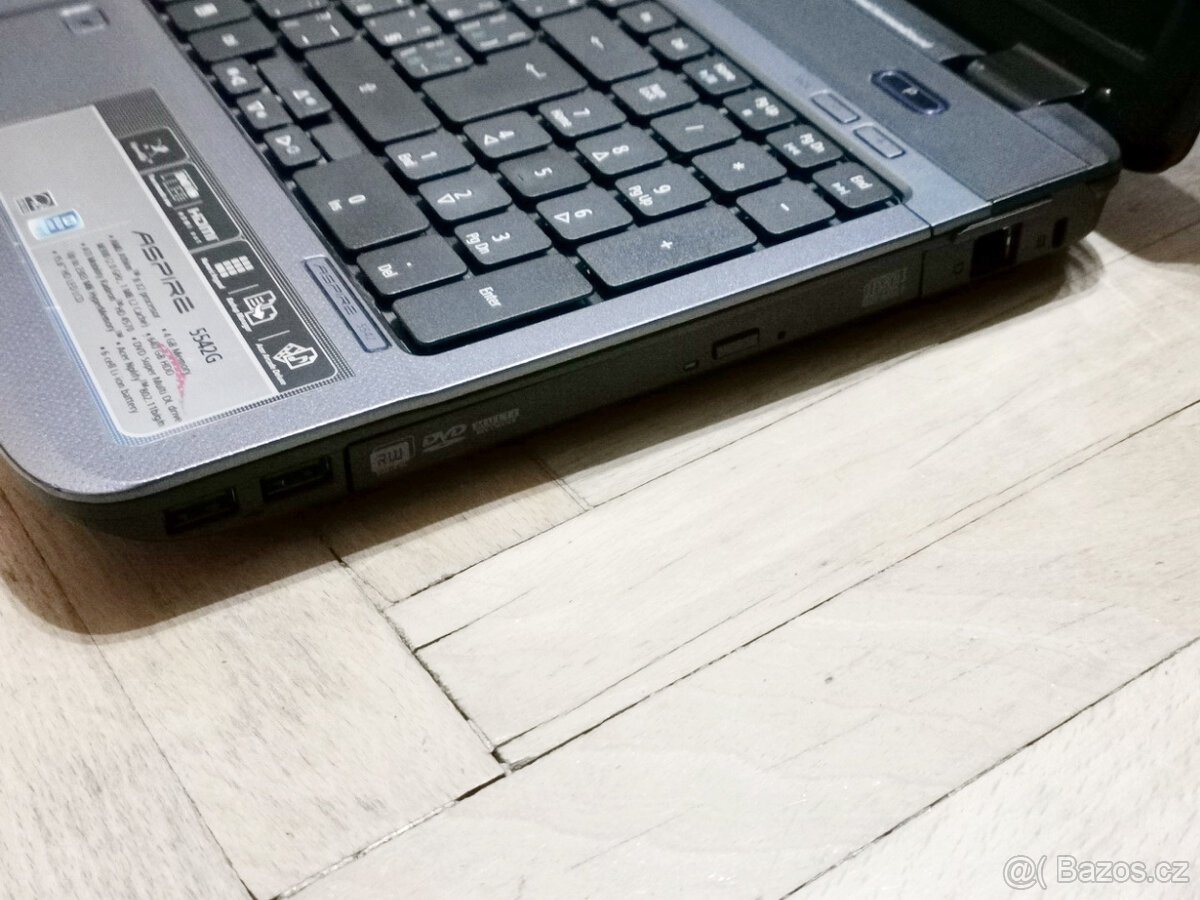 Notebook ACER Aspire 5542G 15,6 - vadný /na díly /pěkné šasí - 5