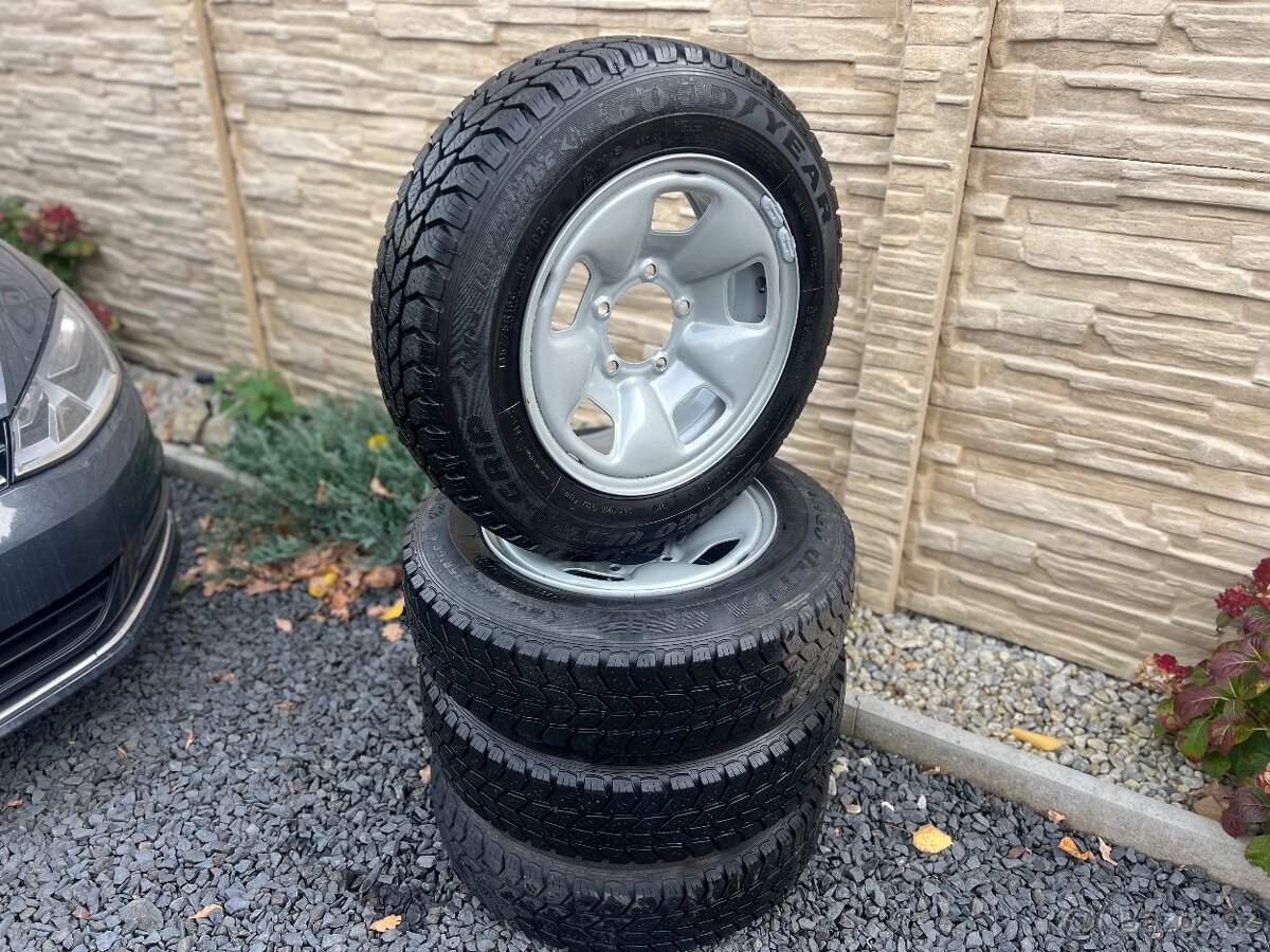 5x139,7 ZIMNÍ PNEU 185/75/ R16C -KRÁSNÝ-STAV- - 5