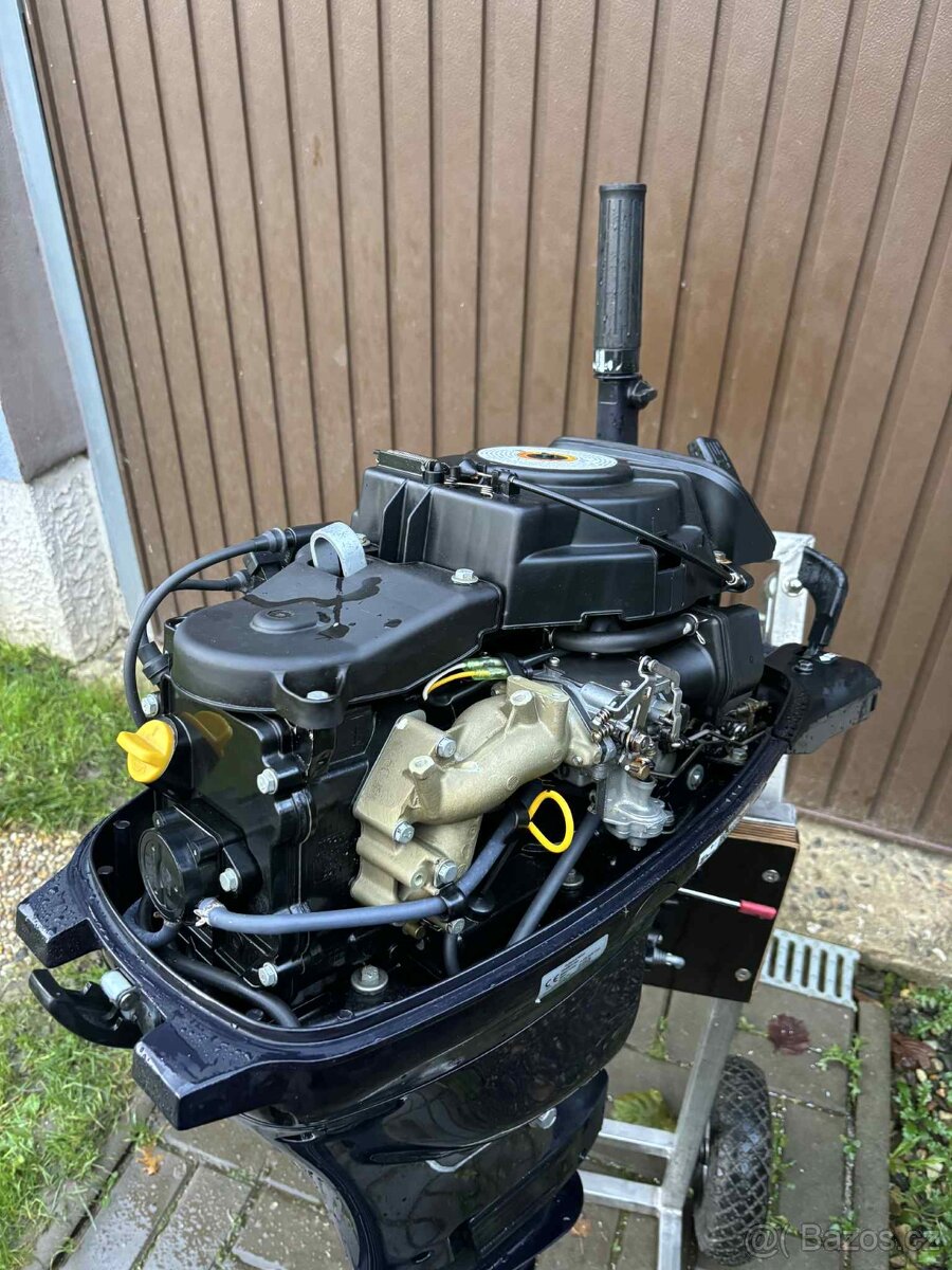 Prodám motorový člun - 5