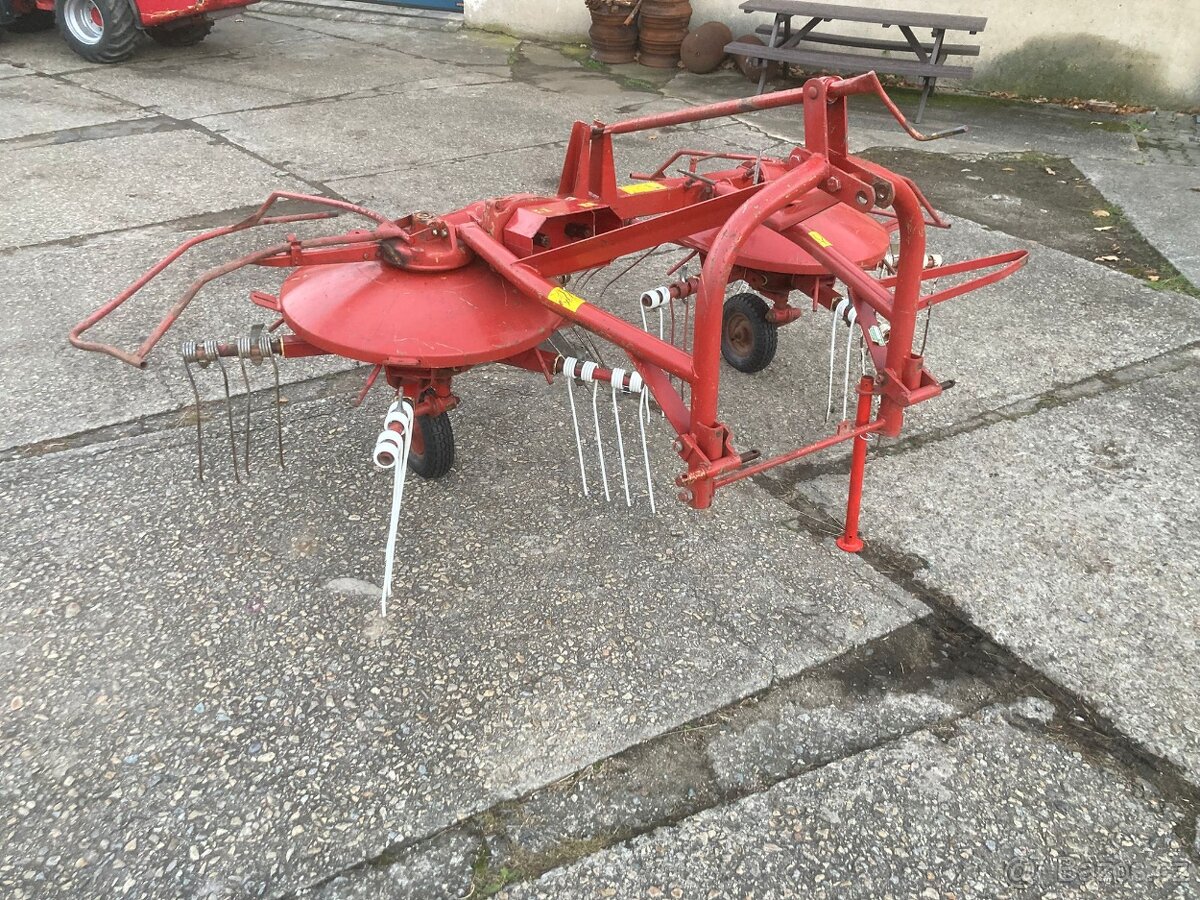 Obraceč a shrnovač Pottinger Kombi 401 - 5