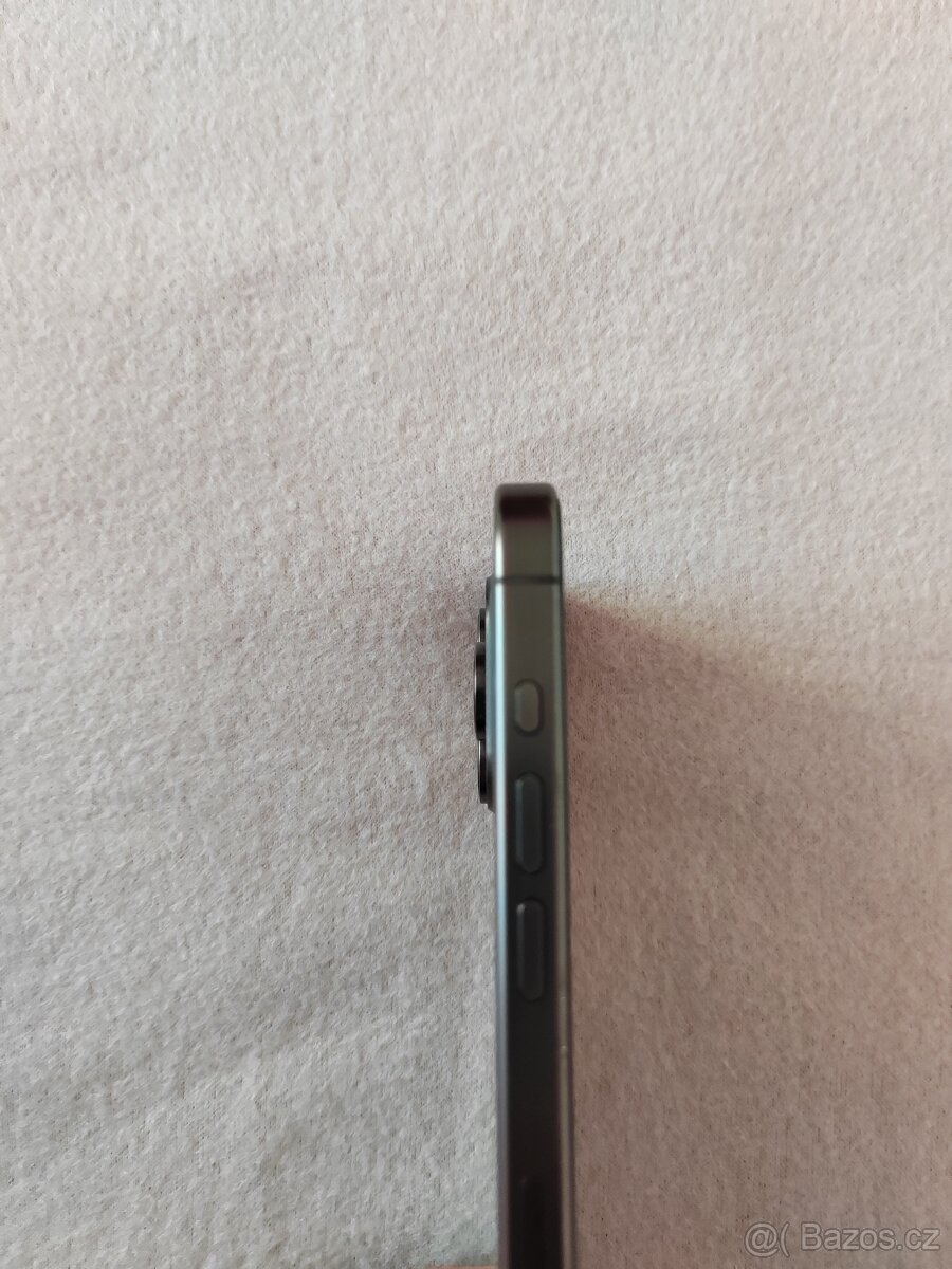 Prodám iPhone 15 pro MAX 256 černý Titan - 5