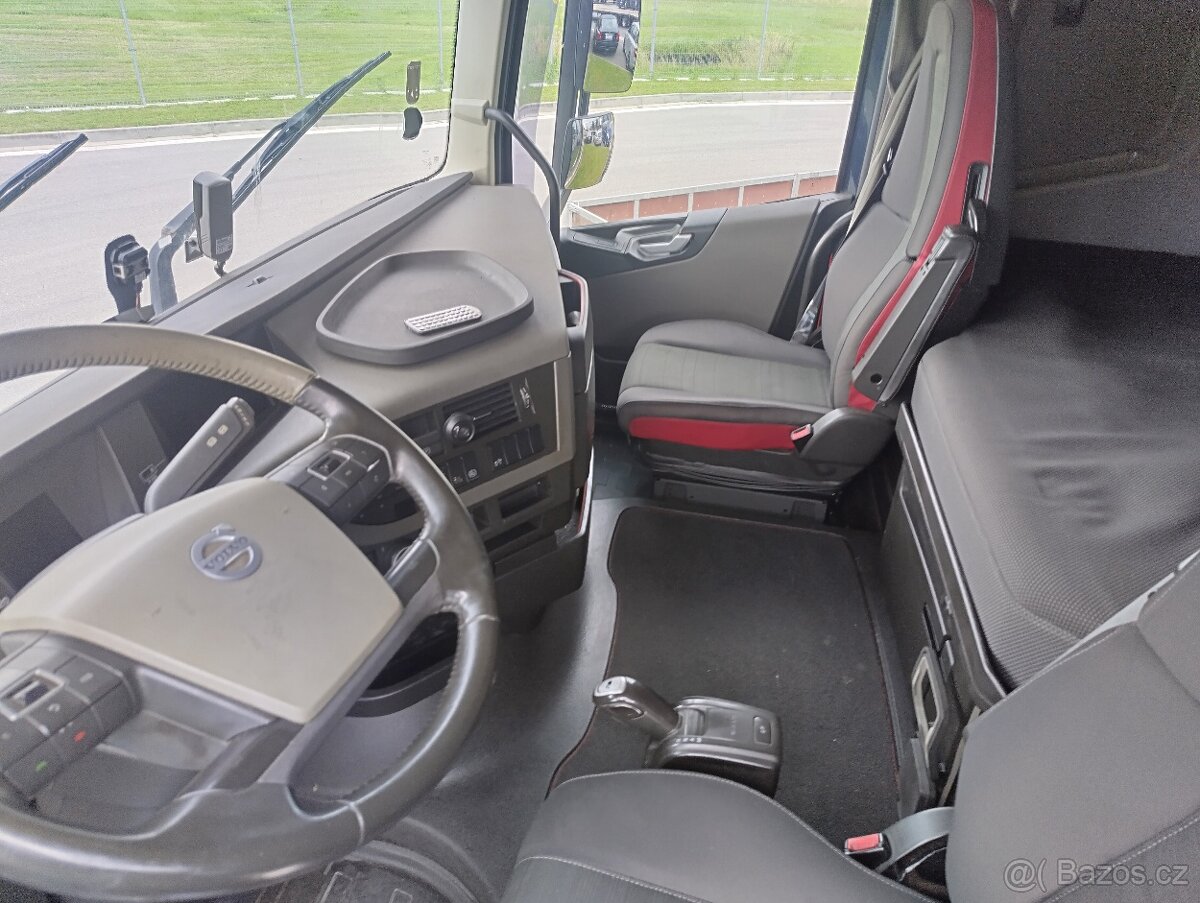 Volvo FH tahač na prodej 3 ks. - 5