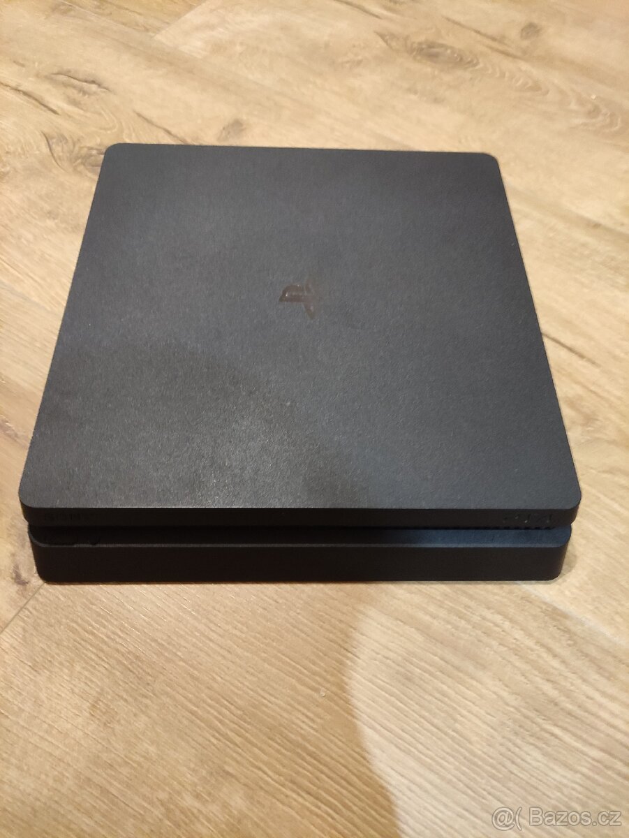 PS 4 slim - 5