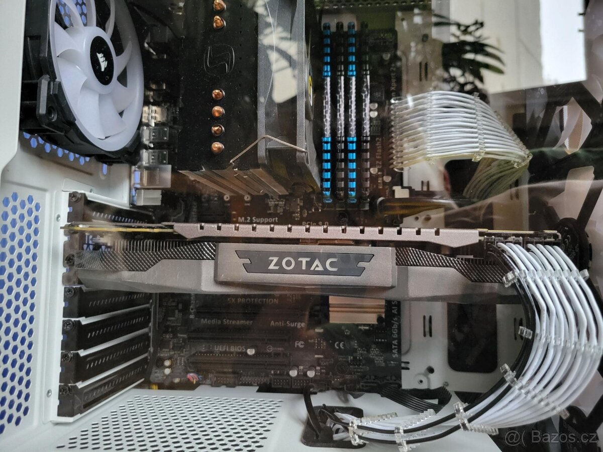 Custom PC s GTX 1080 a monitorem 144hz - 5