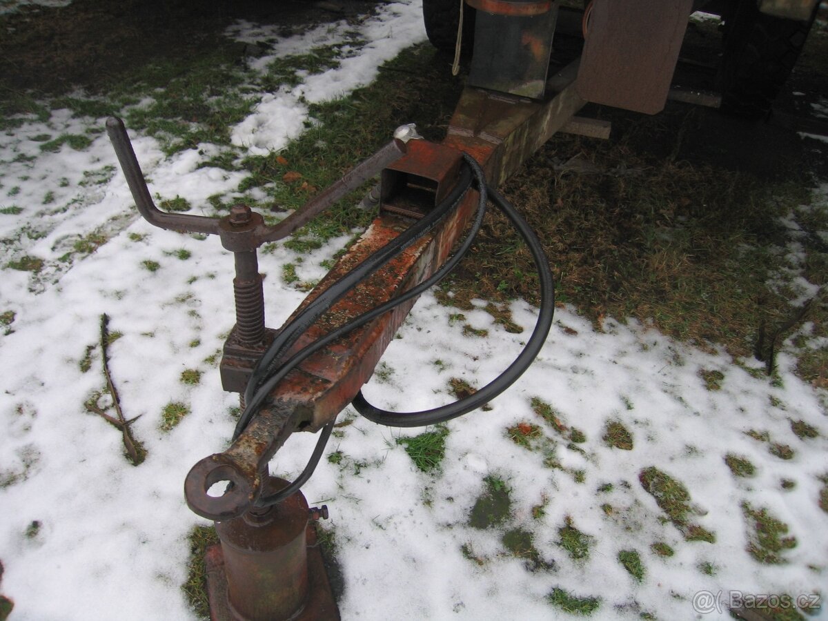 Traktorový sklapěcí návěs, Pilinák - 5