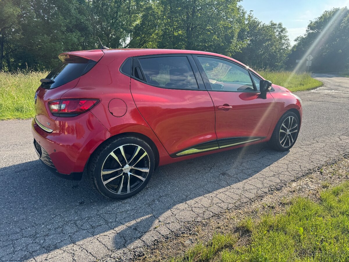 RENAULT CLIO III 0.9 TCE 66kw MODEL 2013 SERVISKA 8xALU KOLA - 5