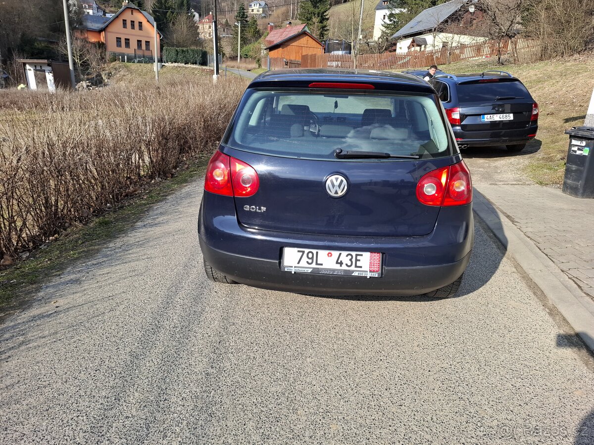 Prodám VW golf 5 ,1.4 16v 55kw - 5