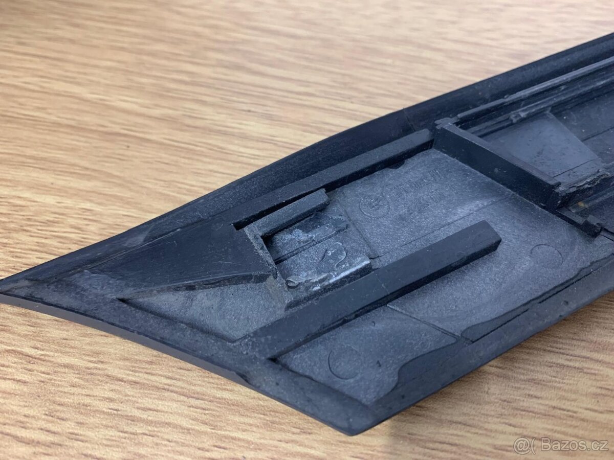 BMW E36 díly - blinkr, lišta, stabíky, c-sloupky - 5