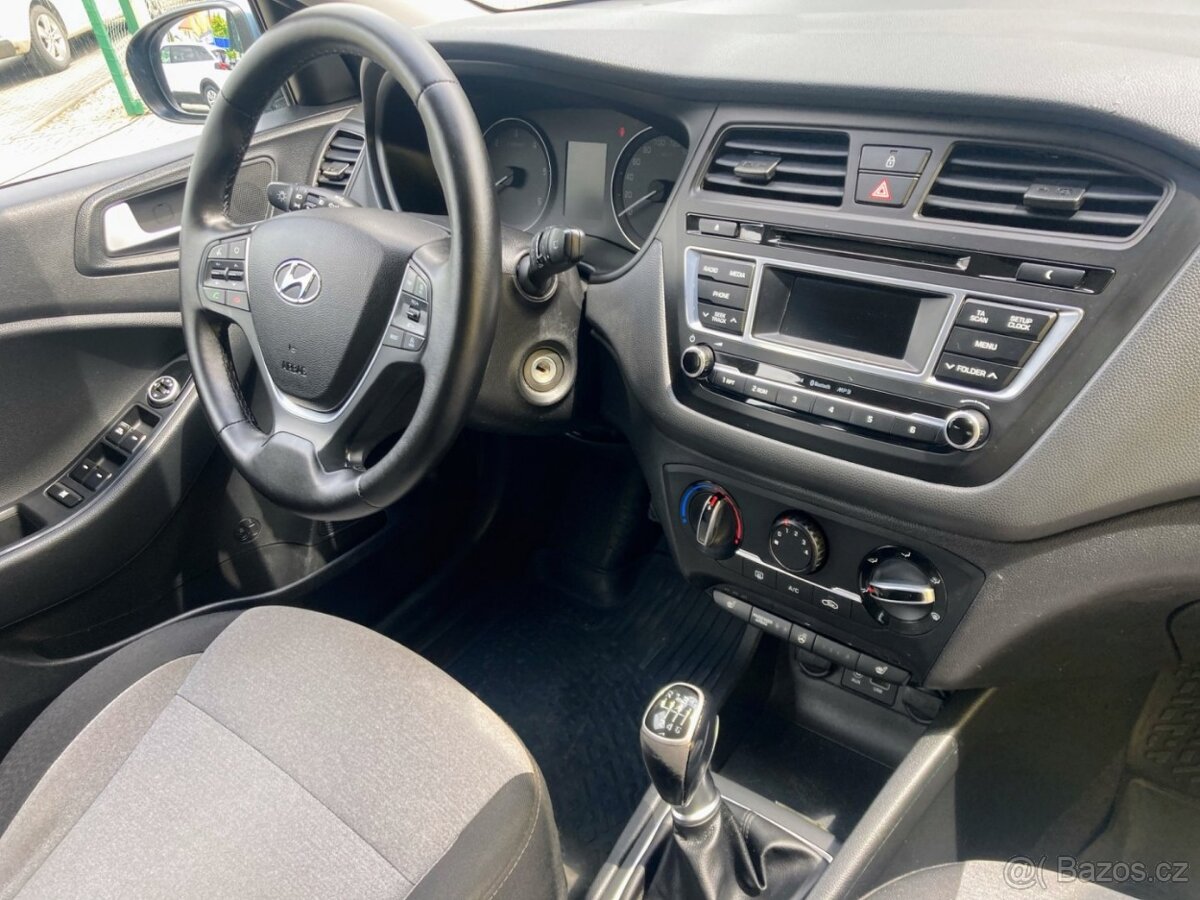 Hyundai i20, 1,1CRDi, park.senzory,vyhř.sedadla,STK 05/27 - 5