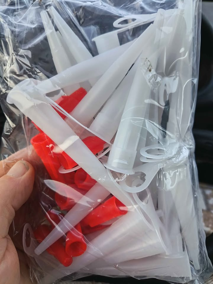 Sanitární tmel bílý, 330ml v kartuši, balení po 24 ks - 5