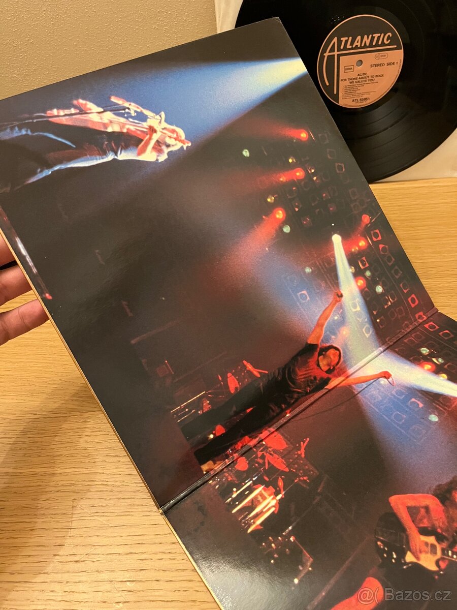 AC/DC – For Those About To Rock We Salute You - 5