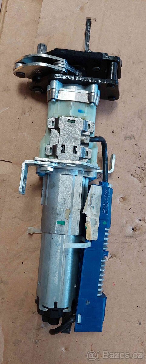 Servo 5 tých dveří 3C9 827 383 C ( L, R ) - 5