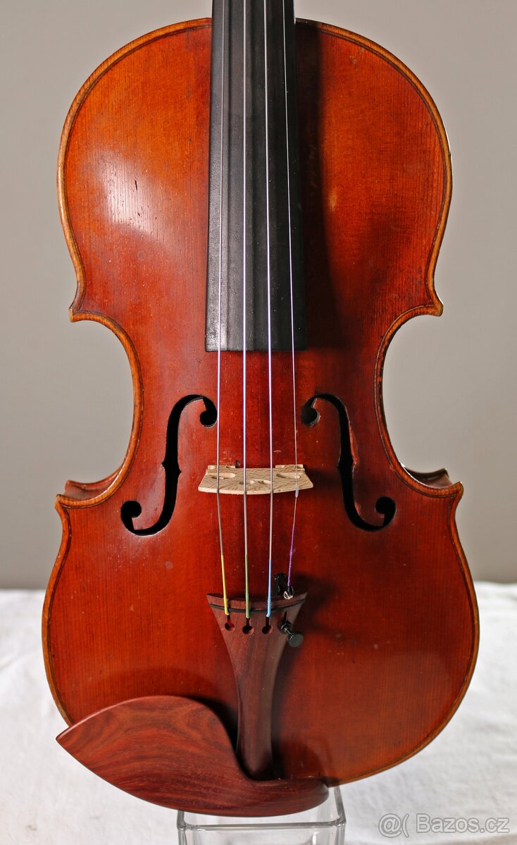 Prodám celé 4/4 100let staré české housle - 5