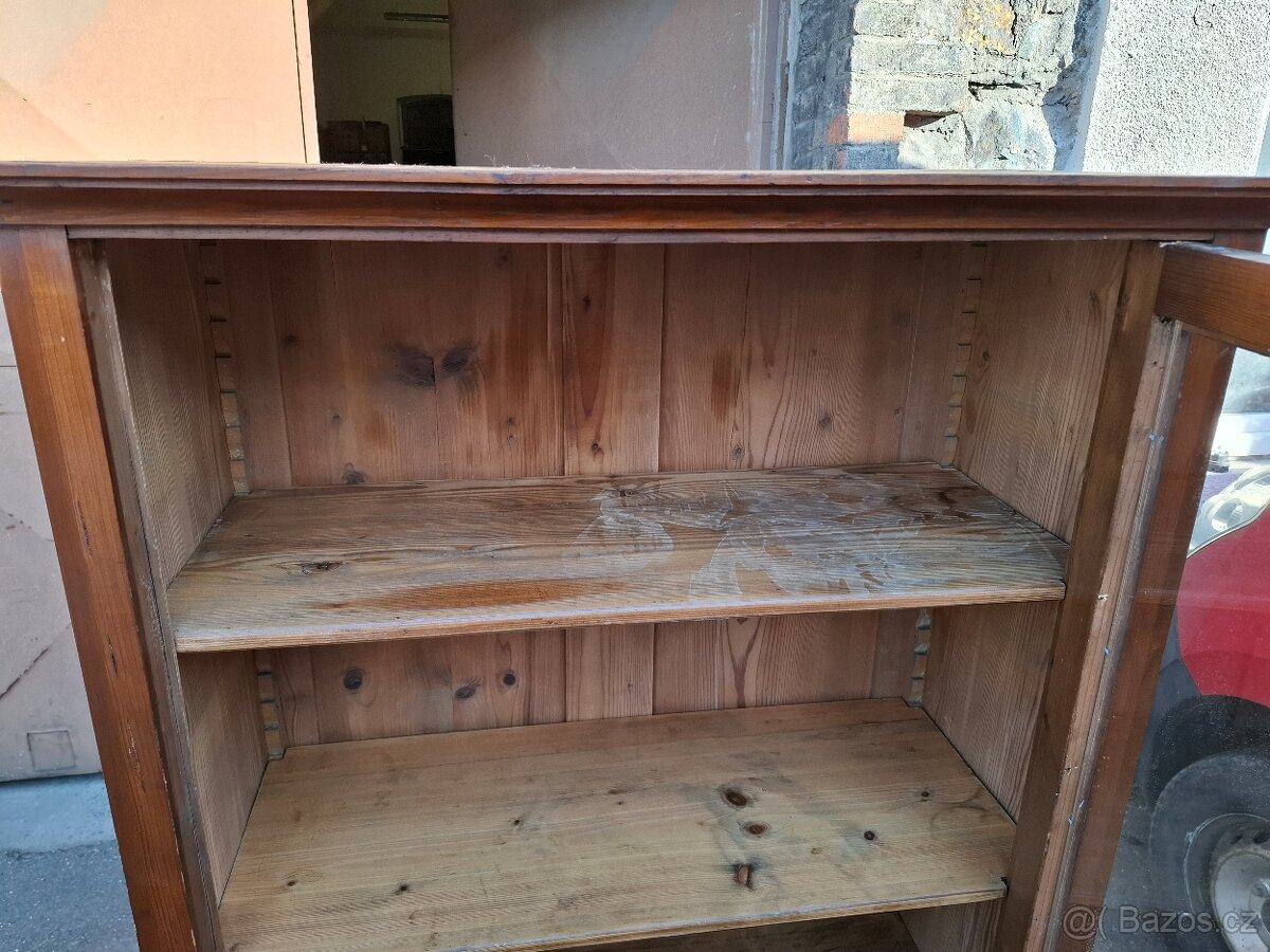 Starožitná dřevěná vitrína - skleník - 5